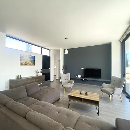 Villa Nissi Pearl